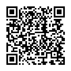 狠狠斩落在一名身穿黑色镜面晶铠的帝国铠师身上二维码生成