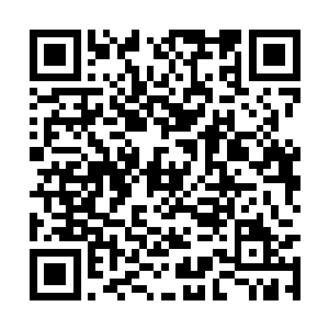 率领这支精锐军队的统将黄忠却早先一步赶入营中二维码生成