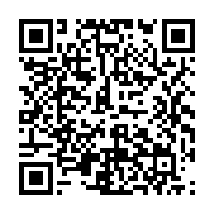 王建军立马掏出自己的手机给杜玉婷打了一个电话二维码生成