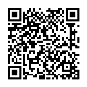 王德亮寝室的男生在外面听到学校有人跳楼的消息二维码生成