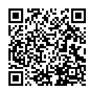 现在他第一次听到池师傅指着自己对司马十七郎说二维码生成