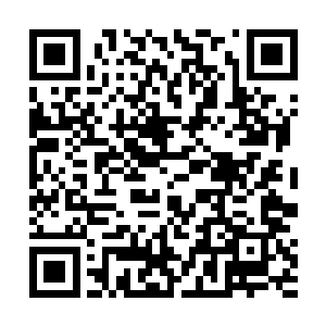 现在竟然想流浪汉一样随便缠了一块抹桌布在身上一般二维码生成