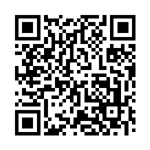 现场很多的人也全都是崇拜的看向夏天二维码生成