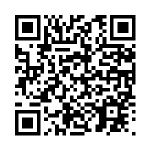 球就从阿尔沙文的两腿之间钻了过去二维码生成