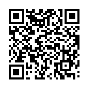 瑞雯和另外一名女卓尔都深深地埋下了脑袋二维码生成