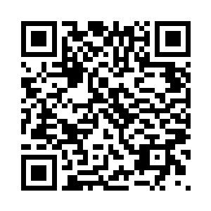 甚至不由的往后靠了靠自己的身体二维码生成