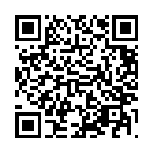 甚至周围几个鱼人已经握紧了手里的铁叉之类二维码生成