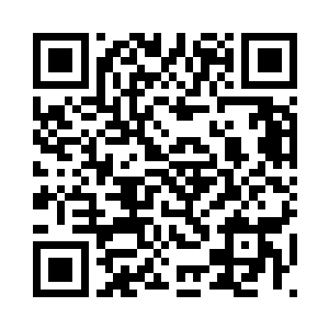 甚至跷课的安娜愤愤地敲打着键盘二维码生成