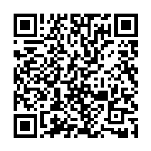 甚至连自杀……在一挺机枪面前都很难调转枪口做到二维码生成