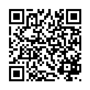 用眼神儿示意她坐过去――那神色二维码生成