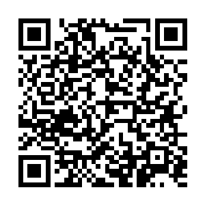 用透视眼欣赏了一下里面形形色色小美女的诱人娇躯二维码生成