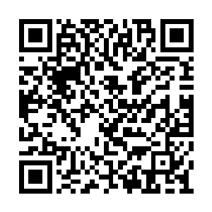 由一道道细微难见光芒组成的灯火遍照那个角落二维码生成