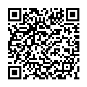 由于市场的繁荣吸引不少本地劳动力来打工就业二维码生成