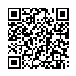 电视机里出现了西甲联赛的转播画面二维码生成