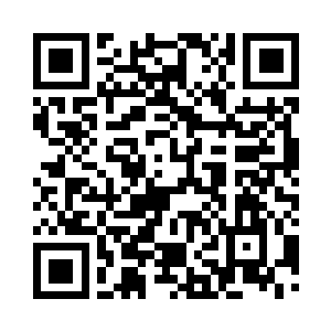 男人们盯着吴露梦美好的娇屈上下观看二维码生成