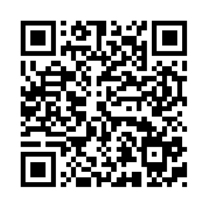 男人被赵大壮的两个手下拉住丝毫反抗不得二维码生成