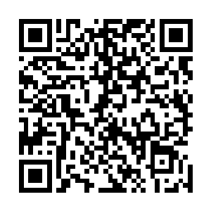 男子到此刻也是有一种想要跟着跳下去把裤子捞起来的冲动二维码生成