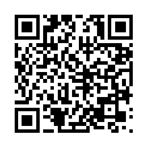 画面立刻就切换到了那些工人们躺在了地上二维码生成