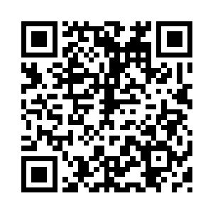 白伊伊的姥姥带着家人一起出来迎接夏天二维码生成