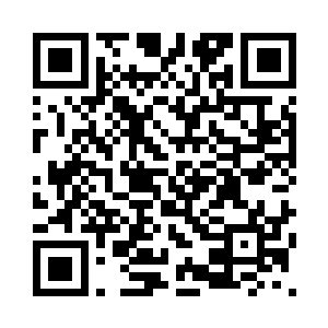 白公子轻轻一巴掌拍在面前茶几上二维码生成