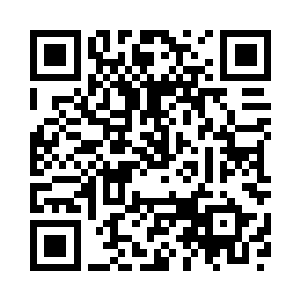 白燕很小心的将两个盒子放在桌子二维码生成