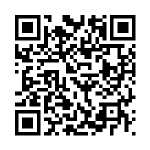 白胡子老爷爷比划了一个七的手势二维码生成