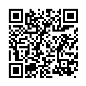 皱巴巴的老脸上流露出沉重和唏嘘之色二维码生成