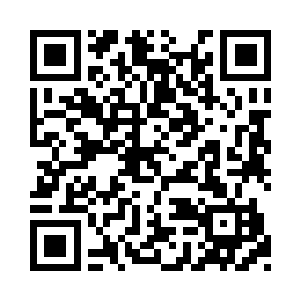 盘腿坐在最末尾的一个四品年轻官吏忍不住道二维码生成