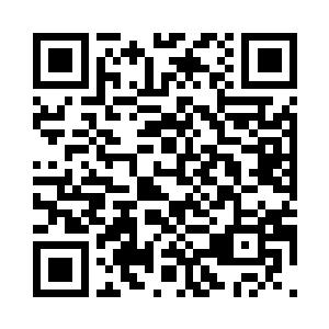 目光中有着两人才能读懂的感概之色二维码生成