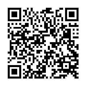 目光也在石元夫妇还有岩洪几个人身上扫视了一眼二维码生成