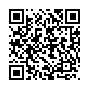 目光在丁羽和王莲君的身上面来回的打转二维码生成