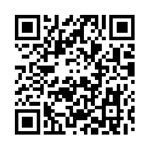 目光灼灼地盯着灶具上冒着热气的瓦罐二维码生成