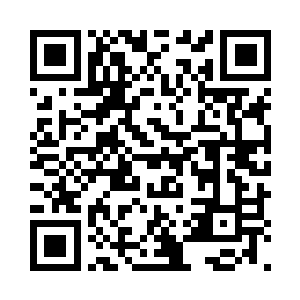 目光若有若无地瞄了眼对面山头上的白子良二维码生成