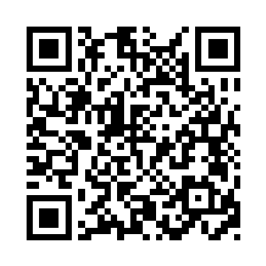 目光落在了正与人交谈的朱大能寨主身上二维码生成
