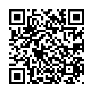 直接一片寻踪之羽就从眉间闪电般的二维码生成