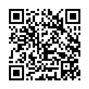 直接在格洛弗的额头砸出了一个巨大的伤口二维码生成