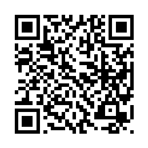 直面仍旧在外面咆哮冲撞的黑杰克二维码生成