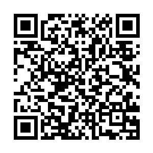 眉头却早就已经轻轻的皱了起来……宫欧遇到苏小爱二维码生成