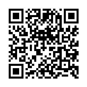 看上去在斗篷下藏了一支不小的长枪二维码生成