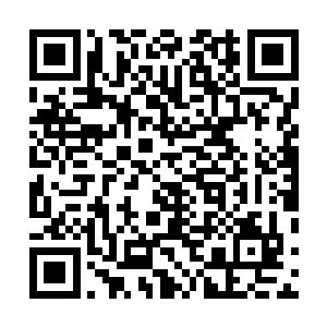 看到夏云杰被一群女人围着还特意冲他小人得志地笑了笑二维码生成