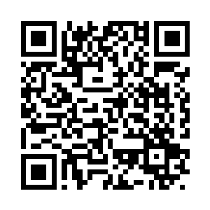 看到安蓉蓉他们朝着自己这边走过来二维码生成