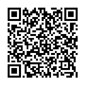 看到张小凡在她坐起来的瞬间竟然把头偏向一边二维码生成