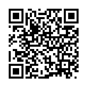 看到赵宇山正瞪圆了眼睛看着小箱货的里面二维码生成