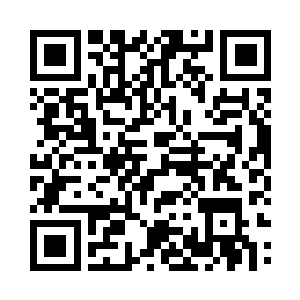 看台上的皇家马德里球迷们也非常配合二维码生成