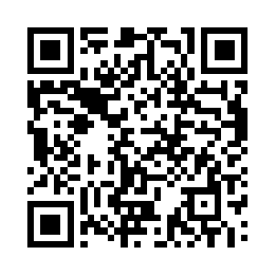 看来这小姑娘偷听我这里的动静很久了二维码生成