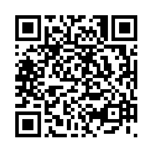 看热闹的人都无比敬佩的看着柳逸尘二维码生成