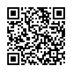 看着三头蛇头比不过就又长出了一个二维码生成