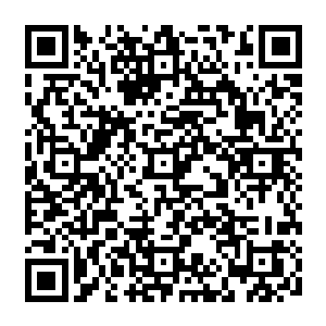 看着下方大地风清扬听到了灵曦的心在砰砰跳动因为风清扬就站在她身旁所以她紧张二维码生成