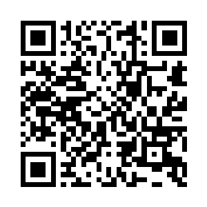 看着正门口并排而立的两份巨大的海报二维码生成