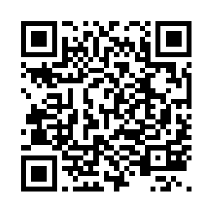 看着眼前的这一柄冲上顶部的撑天伞二维码生成